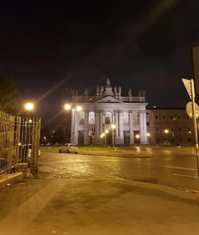 Elegant Studio In Rome Near Historic Centre 402 M² Parking Included Italy