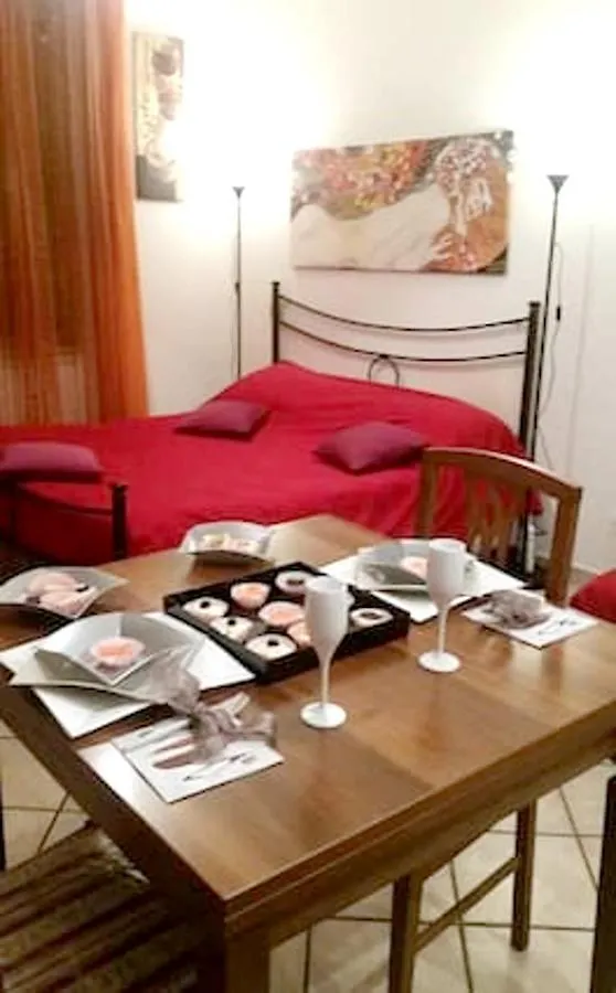 Apartment Elegant Studio In Rome Near Historic Centre 402 M² Parking Included